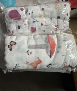 New MODERN BABY Muslin Swaddle Blankets Newborn 2 Pack Soft Baby Wraps for Baby Girl 