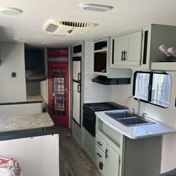 2016 Trail Runner RV Camper