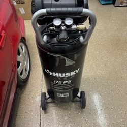 20 Gallon Air Compressor