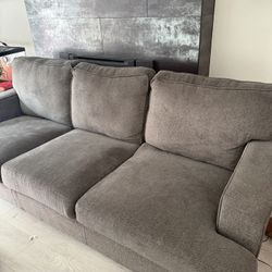 Free Couch 