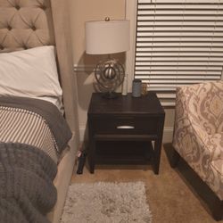2 End Tables with Lamps