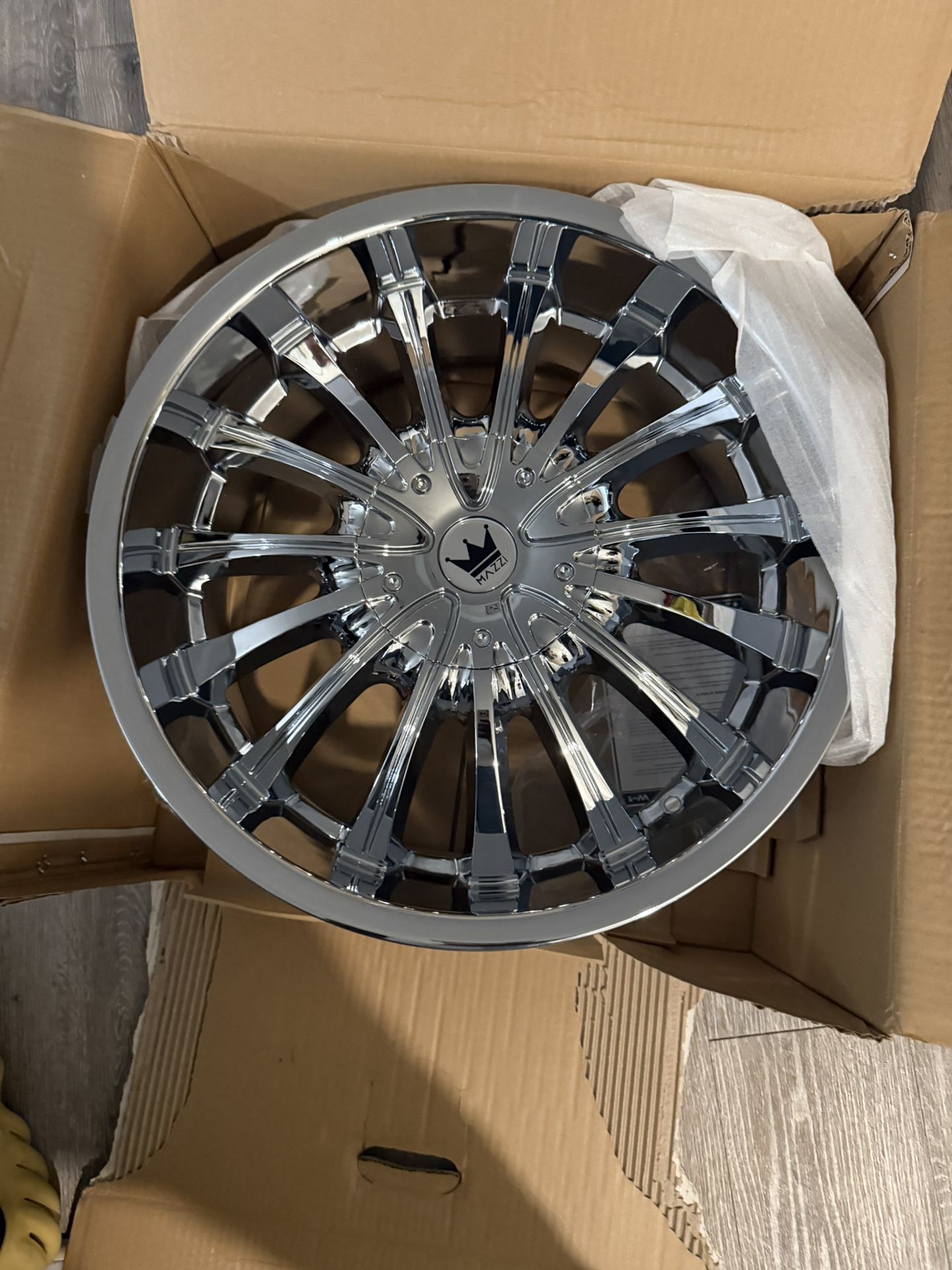 MAZZI 20INCH RIMS BRAND NEW NEVER USED