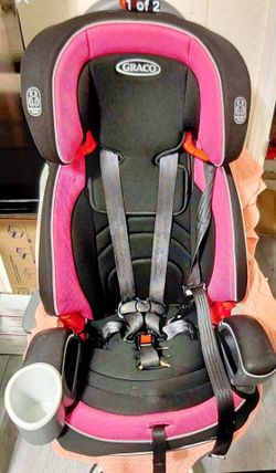 Like new graco carseat grows with child has different settings and also reclines