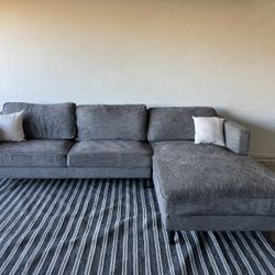 Living Spaces Sectional Sofa Couch Sala 