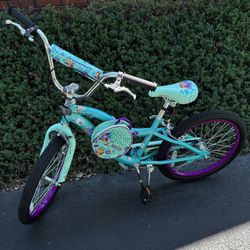 Girls 20 in Schwinn Deelite Bicycle