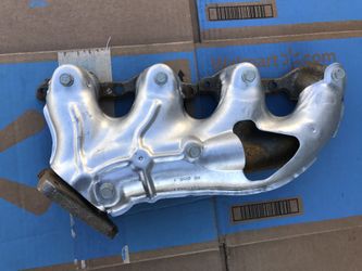 6.0L GM LS  O.E.M Exhaust Manifolds