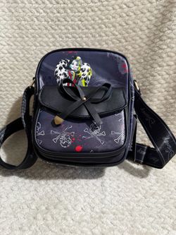 WondaPop Disney Villains Cruella 8” Crossbody Shoulder Bag