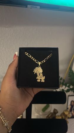 LA Palm Tree Necklace