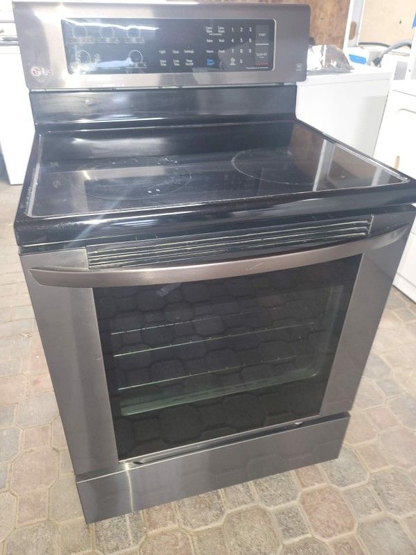 BLACK STAINLESS STOVE