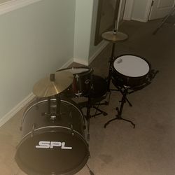Youth Drumkit and stool