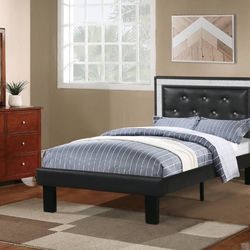 Cama, Colchón, Cajon con Espejo, Nochera. 