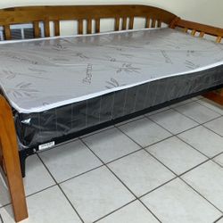 Beautiful Twin Sleigh Day Bed With New Mattress FREE SAME DAY DELIVERY