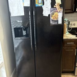 Doble Side  Frigidaire Refrigerator 
