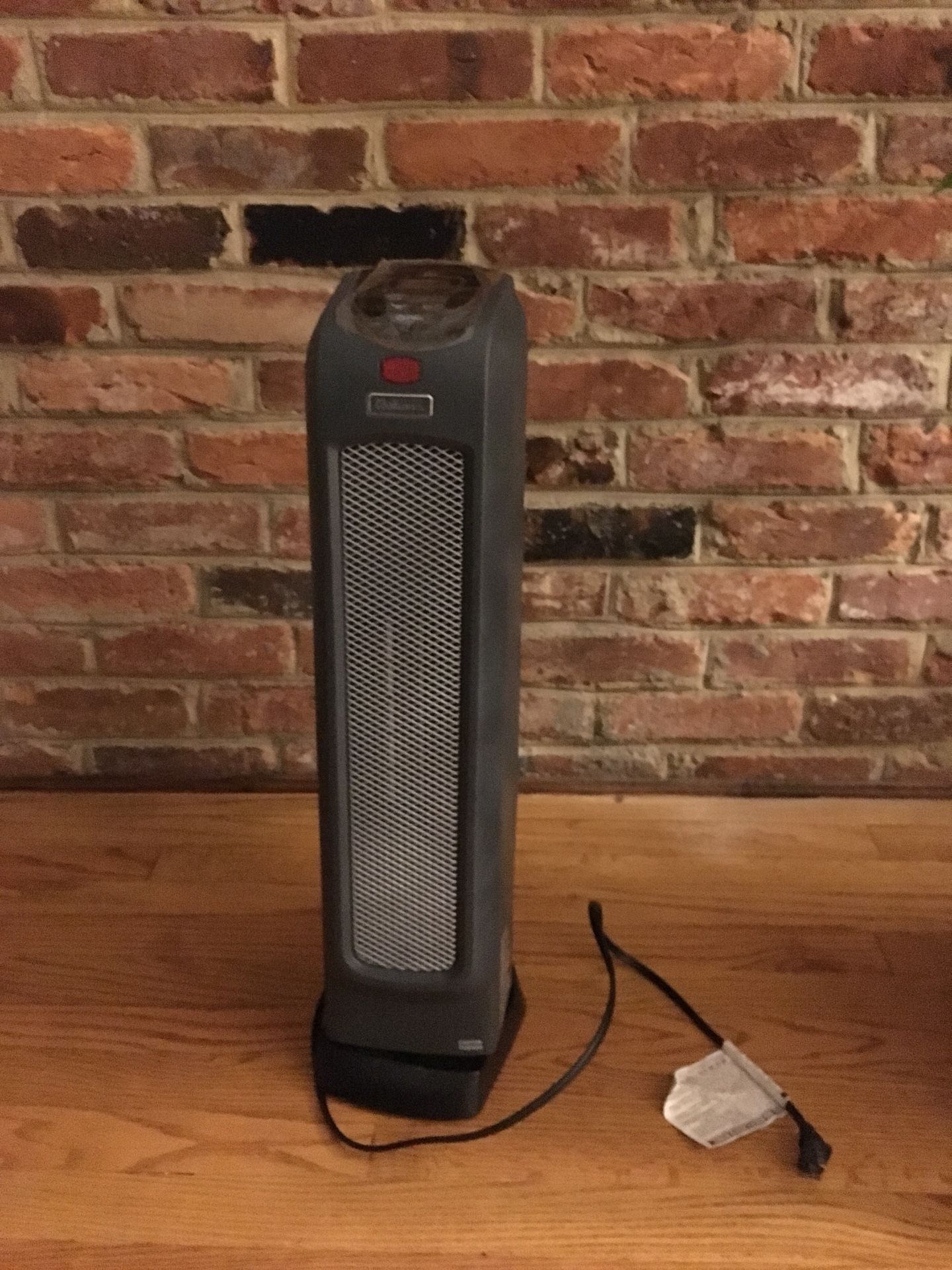 Holmes Energy Saving 24 Tower Ceramic Space Heater - Wide Range  Oscillation for Sale in Alexandria, VA - OfferUp