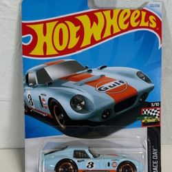 Hot Wheels Shelby Cobra Daytona Coupe HW Race Day 