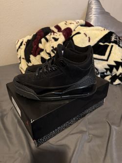 Retro 3 black cat