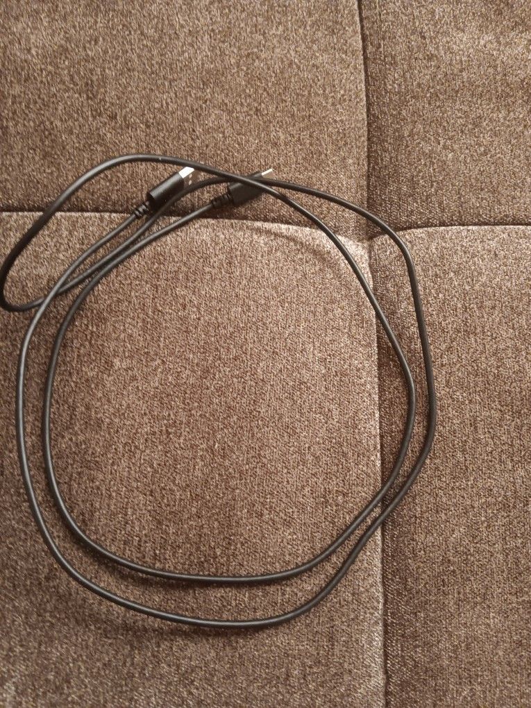 Black Cable For Android Cellphones And Earbuds