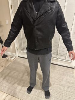 Leather Jacket Fur Lined - Mens Size Medium 