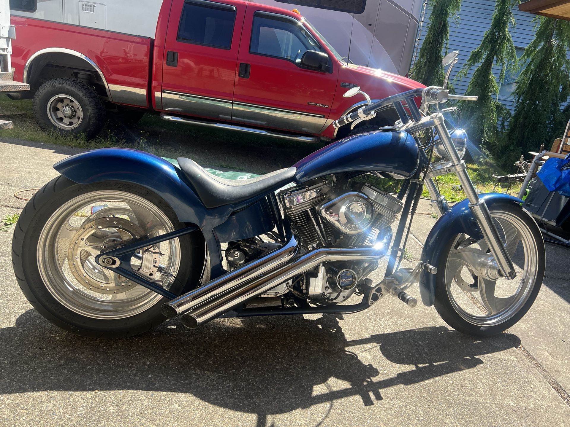 2004 Custom Motorcycle - softtail 