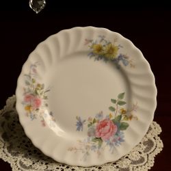Royal Doulton England 1938 To 1959 Arcadia Bone China 12 Bread Butter Plates