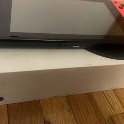 Xbox Series S and Nintendo Switch