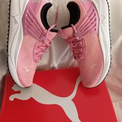 PUMA Woman Shoes