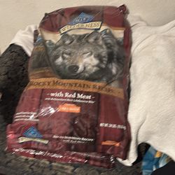 Blue Buffalo Wilderness  Dog food
