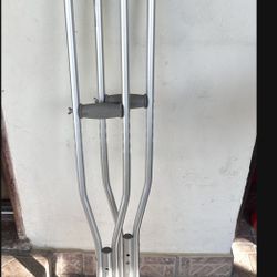 Deluxe Crutches Set