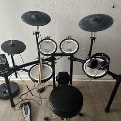 Roland Drums TD11