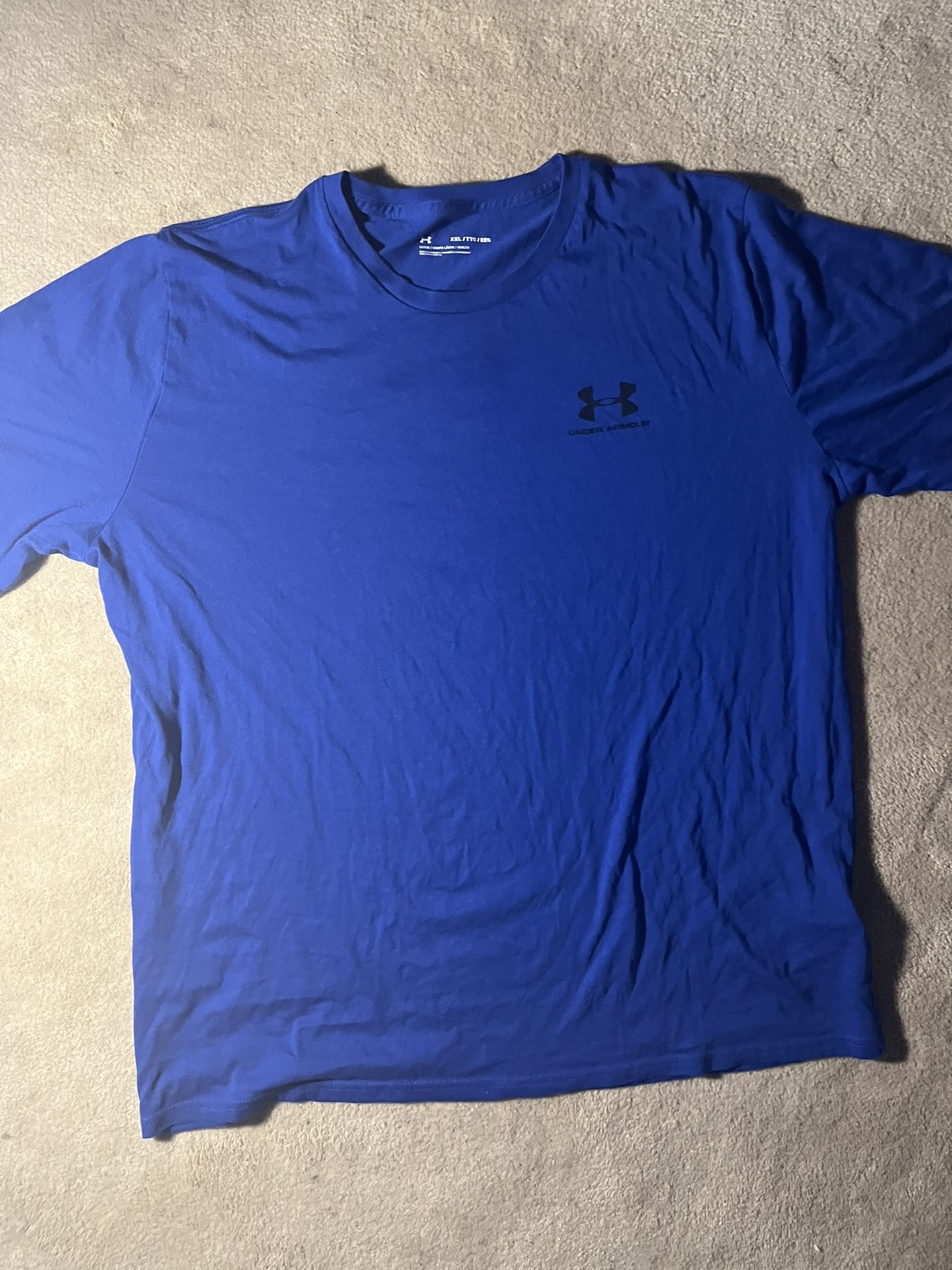 Blue Under Armour short sleeve t-shirt