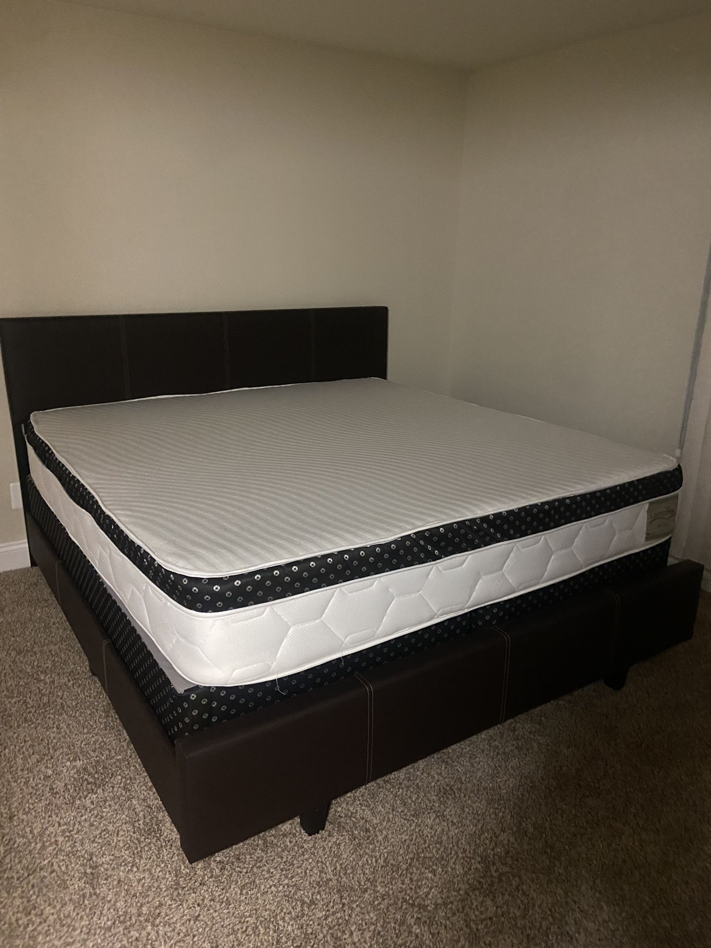 Queen Mattress Come With Bed ๐ Frame And Free Box Spring - Free Delivery ๐ Today To Reasonable Distance