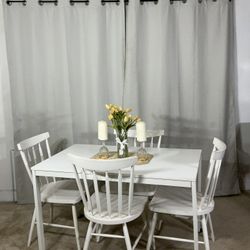 White Extendable Dining Table & 4 Windsor Chairs 