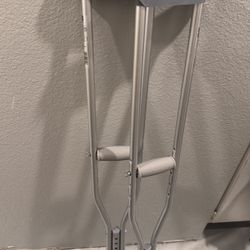Crutches 
