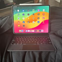 iPad Pro 12.9” 5th Gen | Cellular + WiFi | 1TB Storage | Magic Keyboard & Apple Pencil Included