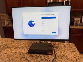 Lenovo - IdeaCentre A540 24" Touch-Screen All-In-One - AMD Ryzen 3-Series - 8GB Memory - 256GB Solid State Drive new condition