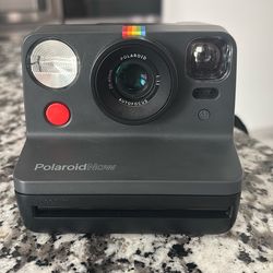 Polaroid Now Instant Camera – Like New 📸
