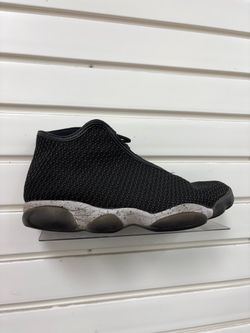 Jordan Horizon Black Mid-Top Sneaker