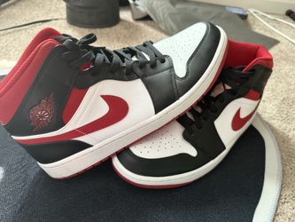 Jordan 1 Mid Black Gym Red