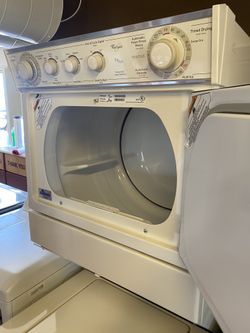 Whirlpool Stackable washer and dryer.