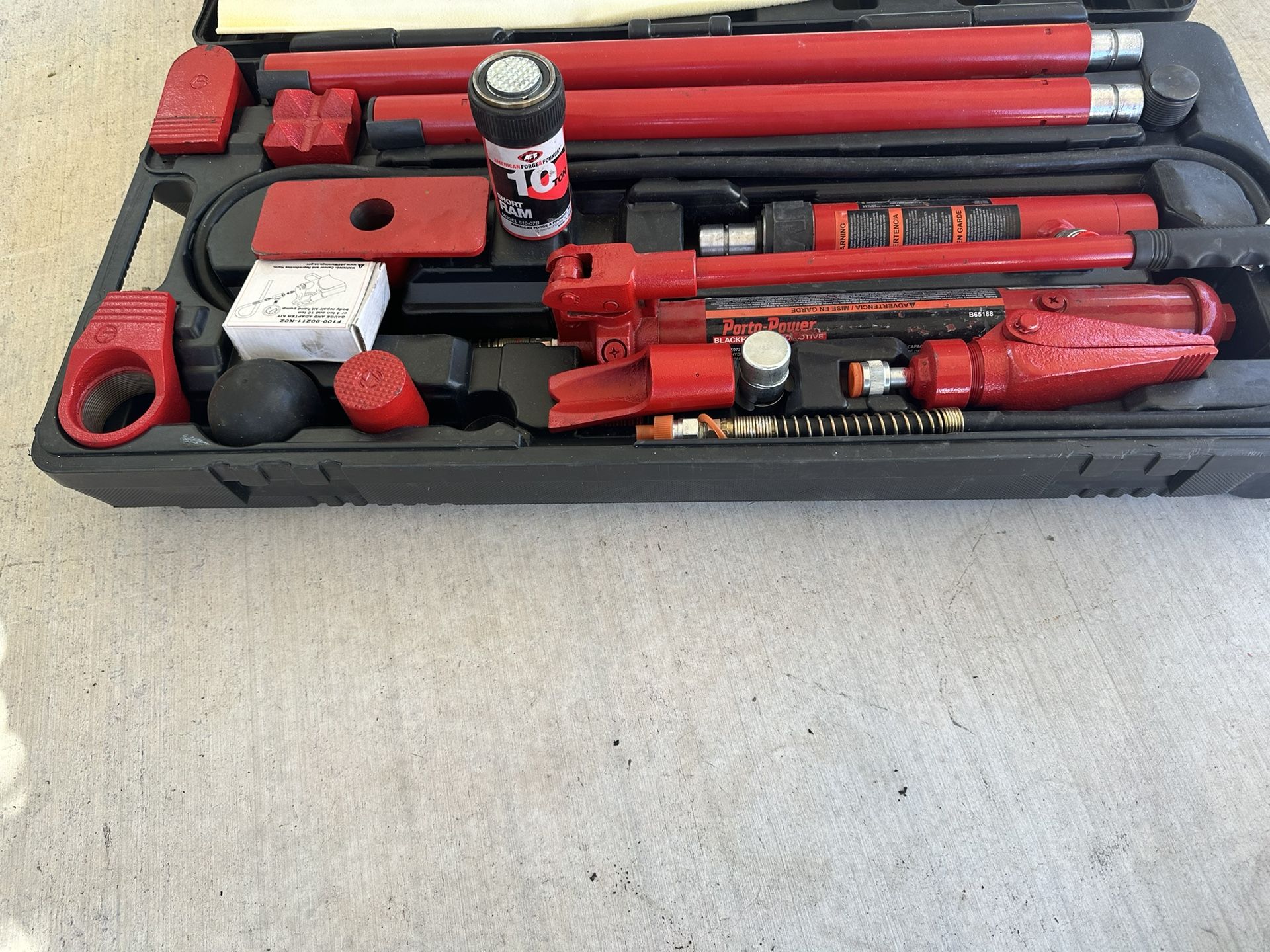 Porto-Power B65115 kit de 19 piezas hidráulicas para reparación de carrocería, capacidad de 10 toneladas, negro/rojo