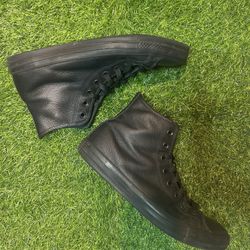 Converse Hi Top Leather - Size 10 - Great Condition, Clean And Ready To Wear 