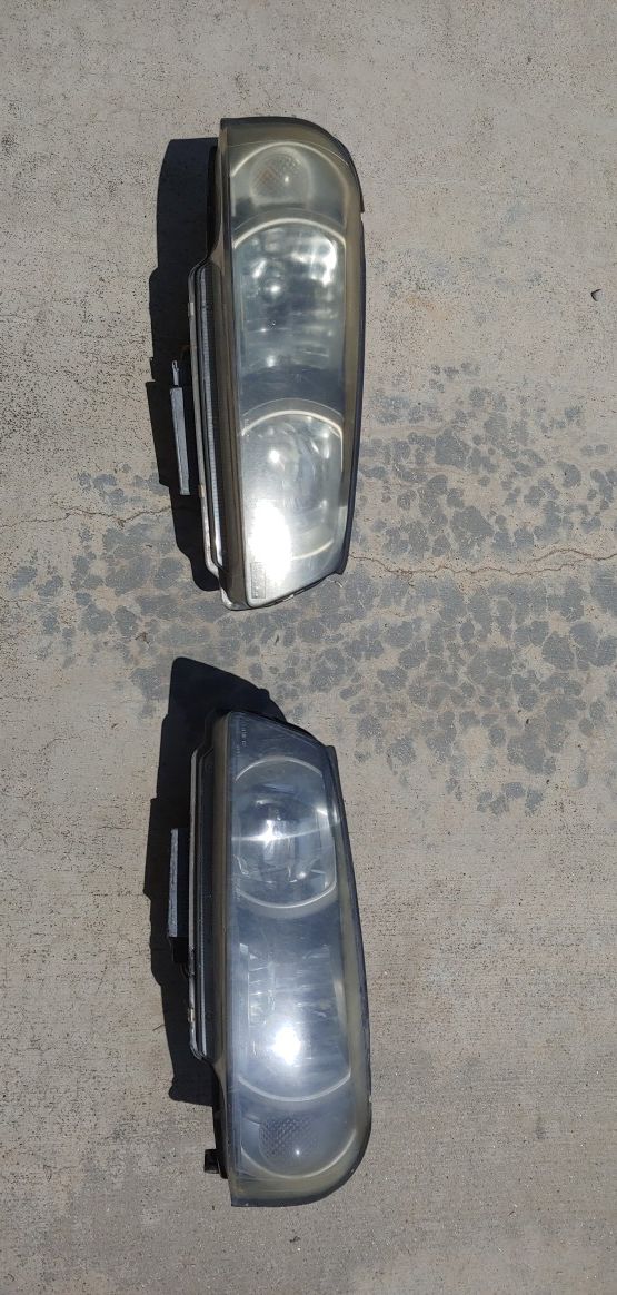 HID Nissan Skyline R34 headlights