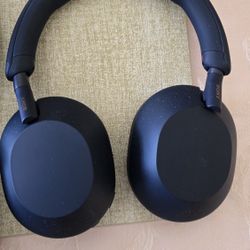 SONY 1000 XM5 Headphones!