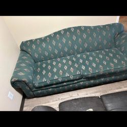 Couch - Sofa 