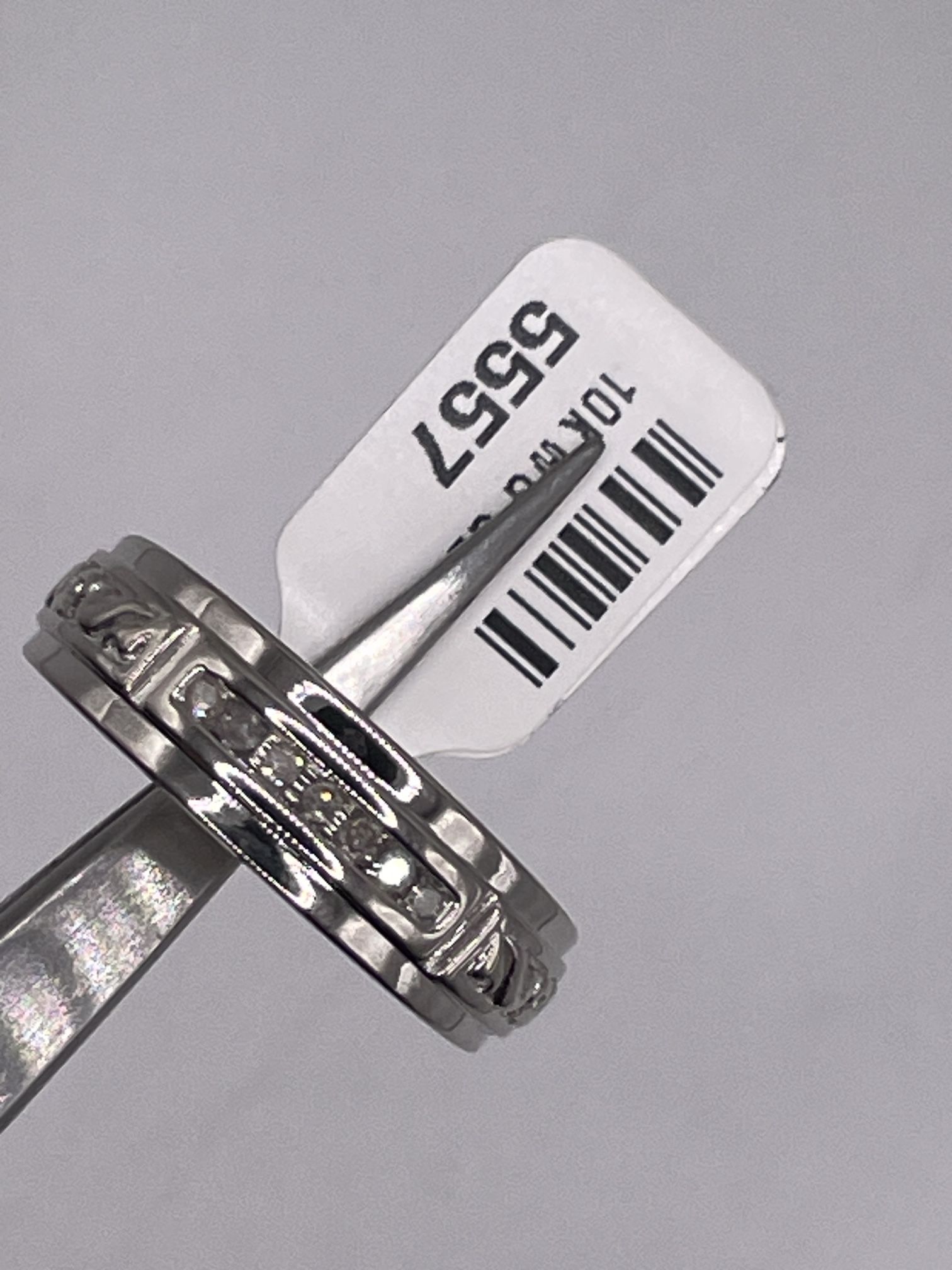 10k Diamond Band