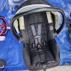 Carseat. Graco 