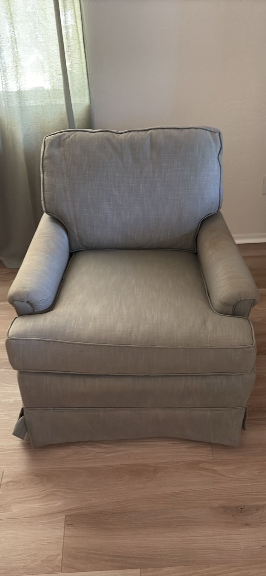 Very Comfortable Moss Green Accent Chair