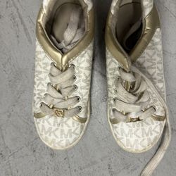 Girl's Shoes MICHAEL Michael Kors Kids (Little Kid/Big Kid)USA 12 / EU 30