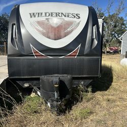 2018 Wilderness Travel Trailer 