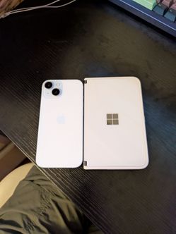 iPhone 15 128GB LOT